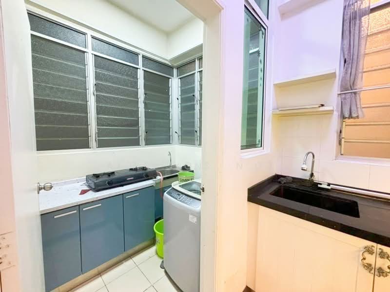The Oasis untuk Untuk Disewa - RM 1,900 /bulan, Mac 2026 - Kitchen - PropertyGuru.com.my