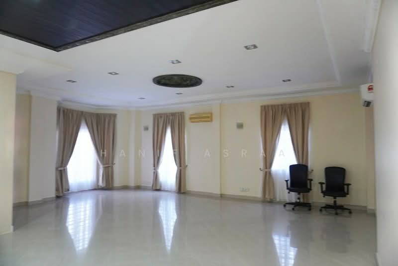 Bungalow for Rent in Country Heights (Kajang) - Hanif Asraa - Living Room - PropertyGuru.com.my