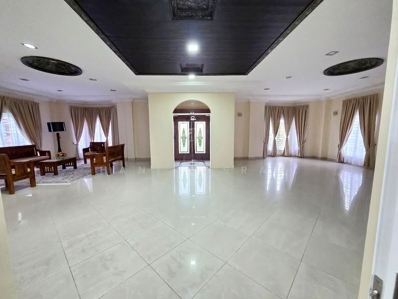 Bungalow for Rent in Country Heights (Kajang) - Hanif Asraa - Living Room - PropertyGuru.com.my