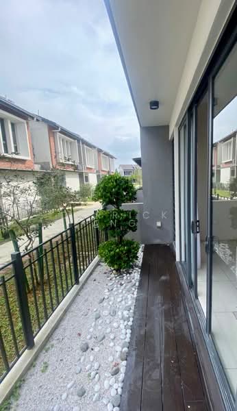 Terraced House for Rent in Shah Alam (Selangor) - Derrick Ang - Balcony - PropertyGuru.com.my