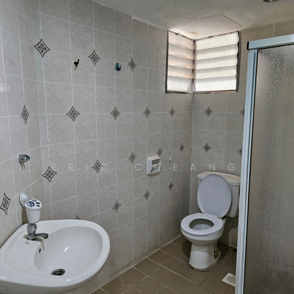 Condominium for Sale at Miami Green - Eric Cheang - Bathroom - PropertyGuru.com.my