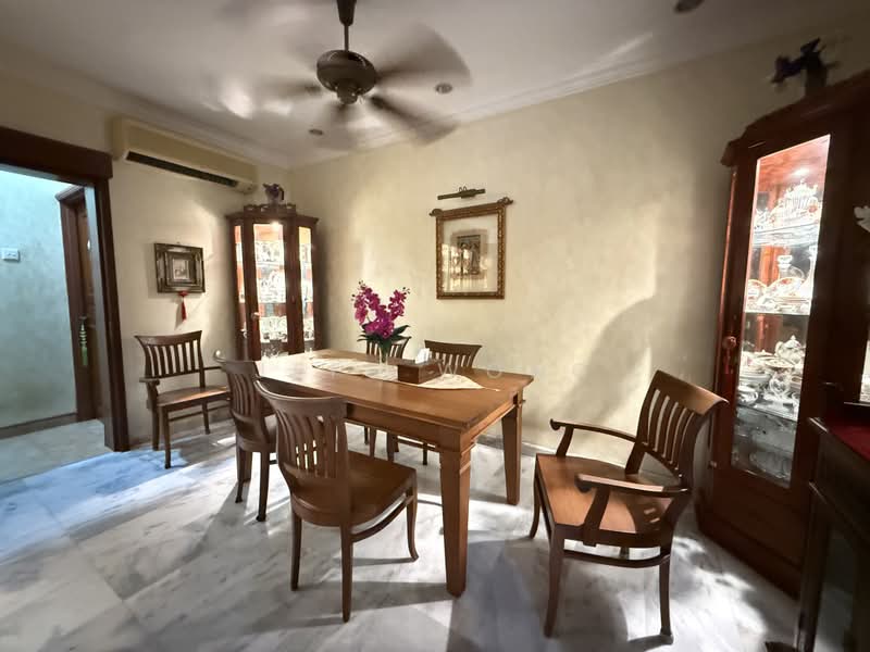 Rumah Teres 2 Tingkat untuk Dijual di Tropicana Indah (Kota Damansara) - Jeff Wong - Dining Room - PropertyGuru.com.my