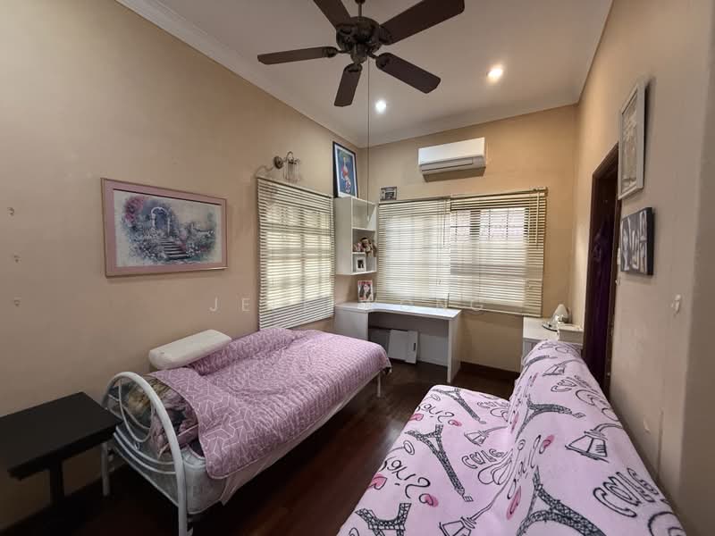 Rumah Teres 2 Tingkat untuk Dijual di Tropicana Indah (Kota Damansara) - Jeff Wong - Bedroom - PropertyGuru.com.my