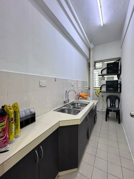 Plaza Menjalara untuk Untuk Dijual - RM 450,000, Mac 2026 - Kitchen - PropertyGuru.com.my