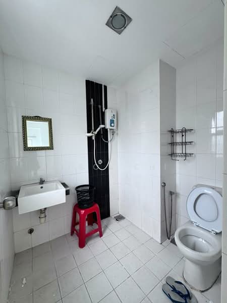 Plaza Menjalara untuk Untuk Dijual - RM 450,000, Mac 2026 - Bathroom - PropertyGuru.com.my