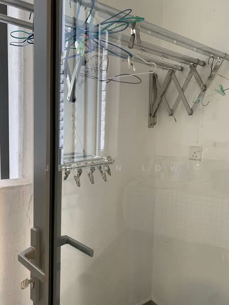 Kondominium untuk Disewa di Vivo Residential Suites - Jenson Low - Balcony - PropertyGuru.com.my