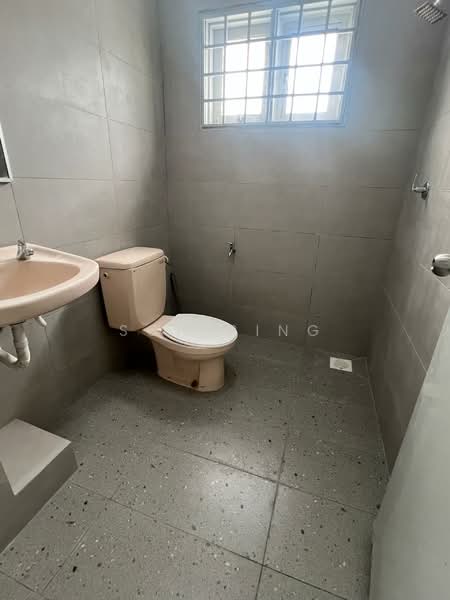 Usj 9 untuk Untuk Dijual - RM 900,000, Mac 2026 - Bathroom - PropertyGuru.com.my