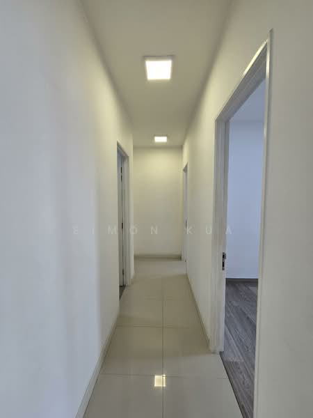Condominium for Rent at Scenaria @ North Kiara Hills - Simon Kua - Corridor - PropertyGuru.com.my
