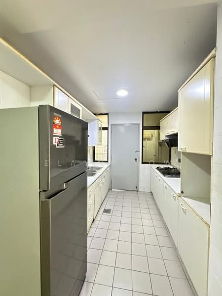 Aloha Tower Condominium untuk Untuk Disewa - RM 2,500 /bulan, Mac 2026 - Kitchen - PropertyGuru.com.my