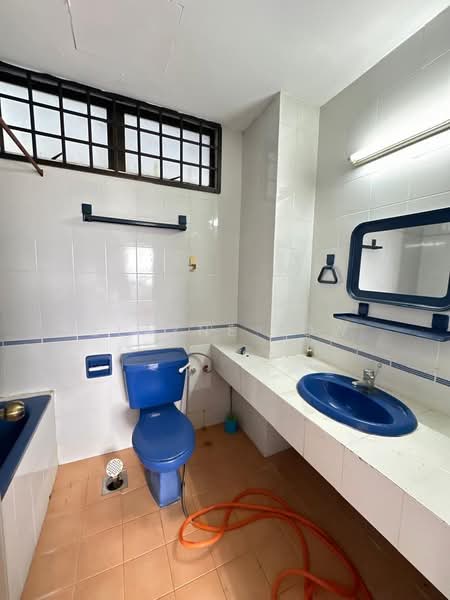 Aloha Tower Condominium untuk Untuk Disewa - RM 2,500 /bulan, Mac 2026 - Bathroom - PropertyGuru.com.my