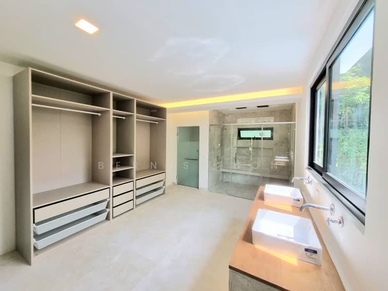 Bungalow for Rent in Bangsar Hill (Bangsar) - Bernisa Bon - Bathroom - PropertyGuru.com.my