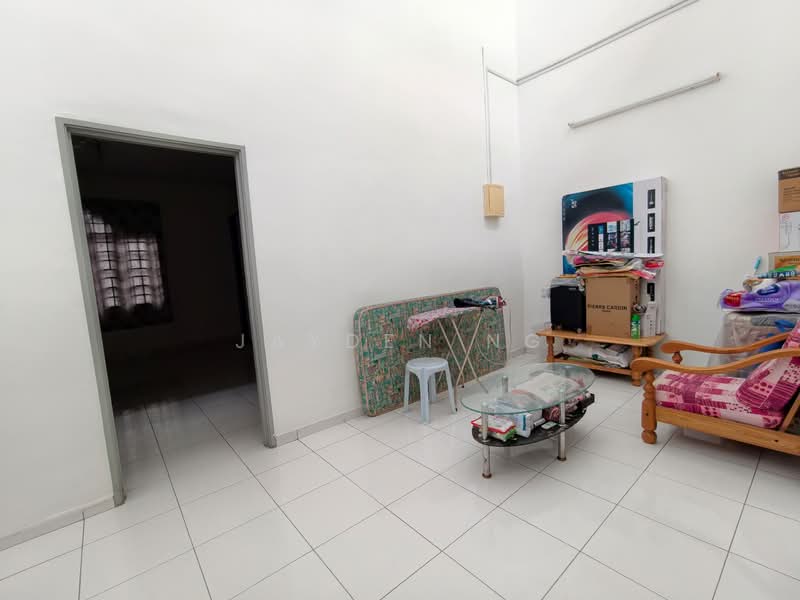 2-storey Terraced House for Sale in Taman Sri Putri (Skudai) - Jayden Ng - Living Room - PropertyGuru.com.my