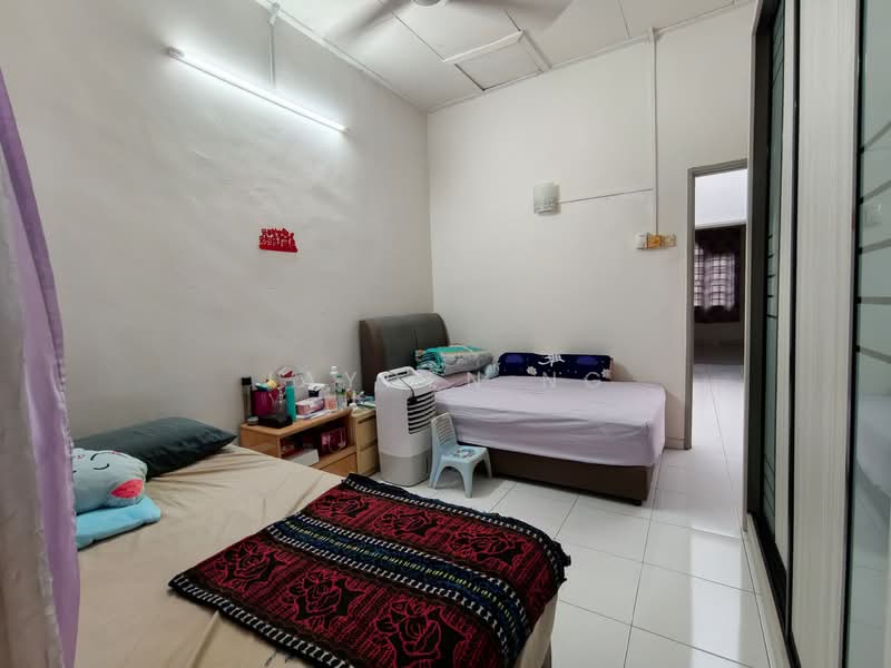 2-storey Terraced House for Sale in Taman Sri Putri (Skudai) - Jayden Ng - Bedroom - PropertyGuru.com.my