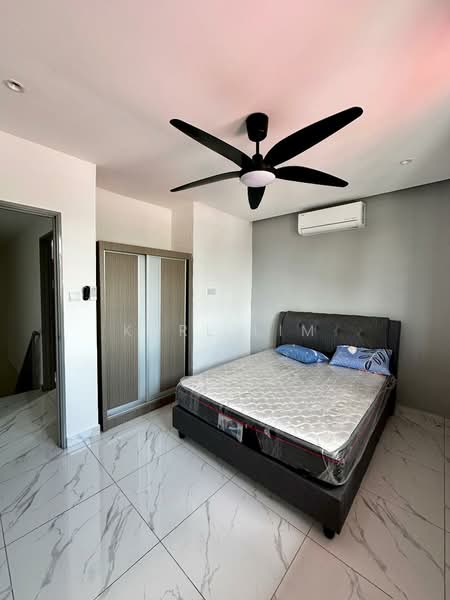 Semi-Detached House for Rent in Taman Johor Jaya (Johor Bahru) - Karl Lim - Bedroom - PropertyGuru.com.my