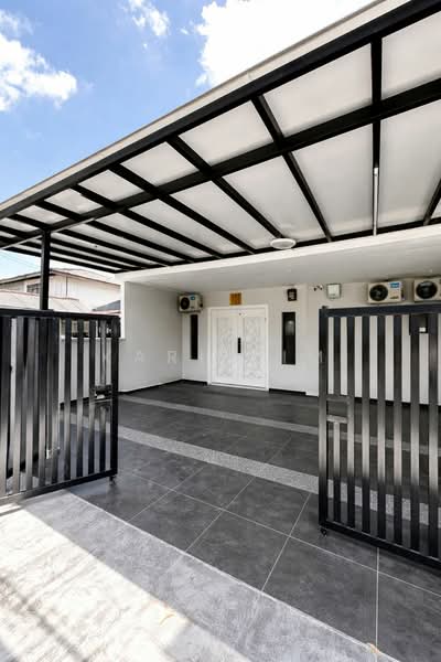 Semi-Detached House for Rent in Taman Johor Jaya (Johor Bahru) - Karl Lim - Exterior - PropertyGuru.com.my