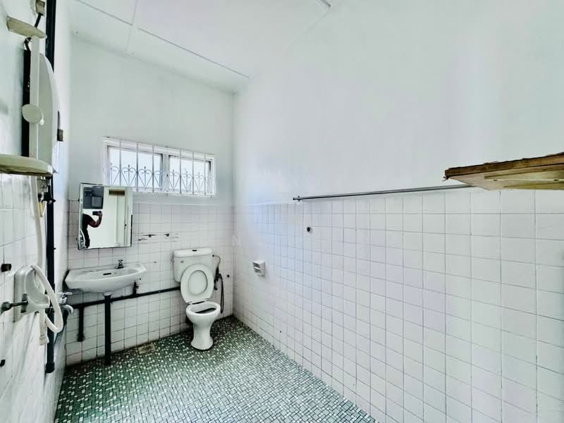 Semi-Detached House for Sale in Taman Nong Chik (Johor Bahru) - Orange Koh - PropertyGuru.com.my