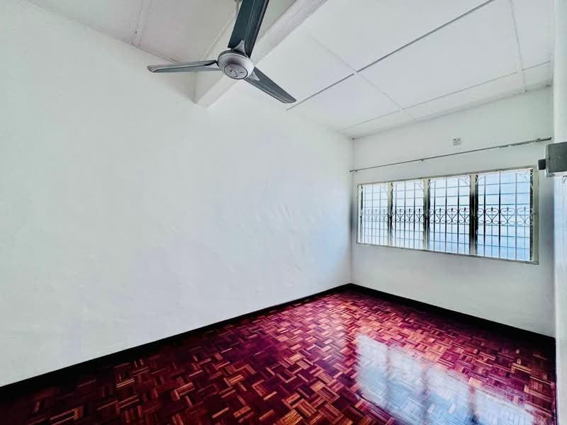 Semi-Detached House for Sale in Taman Nong Chik (Johor Bahru) - Orange Koh - PropertyGuru.com.my