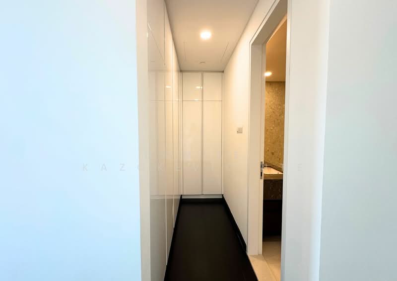 Service Residence for Sale at Crown Residences @ Pavilion Damansara Heights - Dovile Kazokeviciute - Corridor - PropertyGuru.com.my