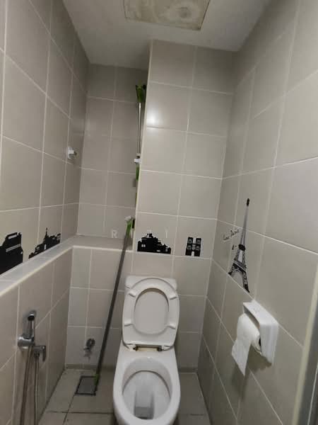 Service Residence for Sale at Suria Jelutong - RIZ1 . - Bathroom - PropertyGuru.com.my