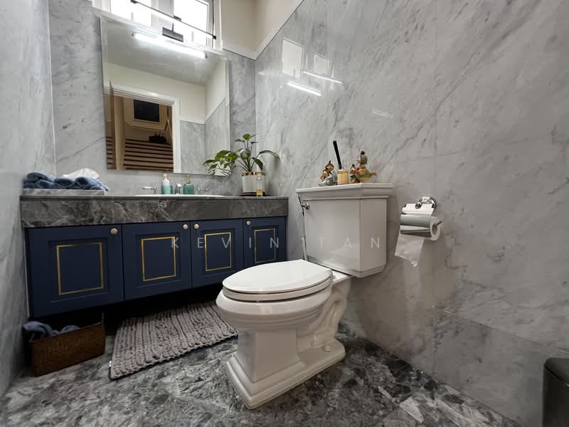 Semi-Detached House for Rent in Mont Kiara (Kuala Lumpur) - Kevin Tan - Bathroom - PropertyGuru.com.my