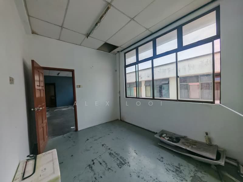Taman Desa Cemerlang Corner Shop Lot untuk Untuk Disewa - RM 2,800 /bulan, Mac 2026 - PropertyGuru.com.my