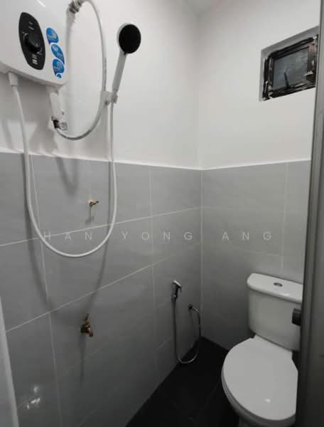 2-storey Terraced House for Sale in Taman Skudai Baru (Skudai) - Han Yong Ang - Bathroom - PropertyGuru.com.my