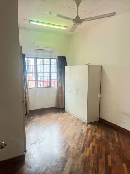 Bandar Puteri Puchong untuk Untuk Disewa - RM 2,400 /bulan, Mac 2026 - Bedroom - PropertyGuru.com.my