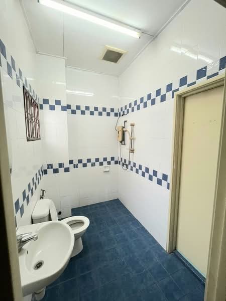 Bandar Puteri Puchong untuk Untuk Disewa - RM 2,400 /bulan, Mac 2026 - Bathroom - PropertyGuru.com.my