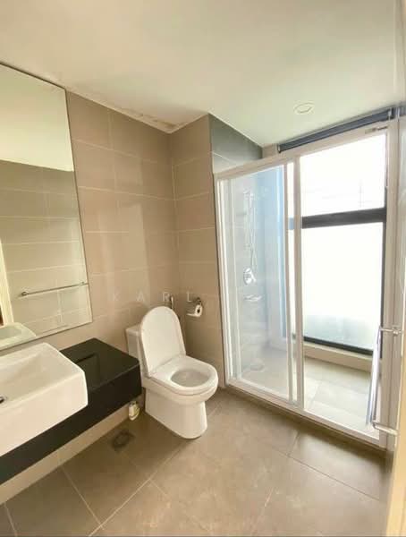 Condominium for Rent at The Straits View Condominium - Karl Lim - Bathroom - PropertyGuru.com.my
