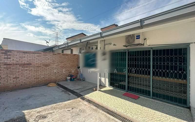 1.5-storey Terraced House for Sale in Sea Park (Petaling Jaya) - Kevin Dass - Exterior - PropertyGuru.com.my