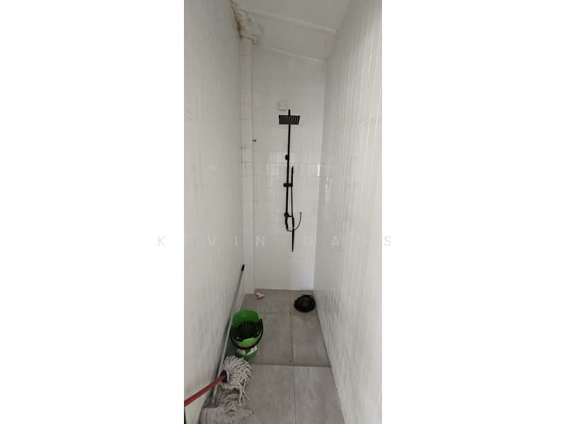 1.5-storey Terraced House for Sale in Sea Park (Petaling Jaya) - Kevin Dass - Bathroom - PropertyGuru.com.my