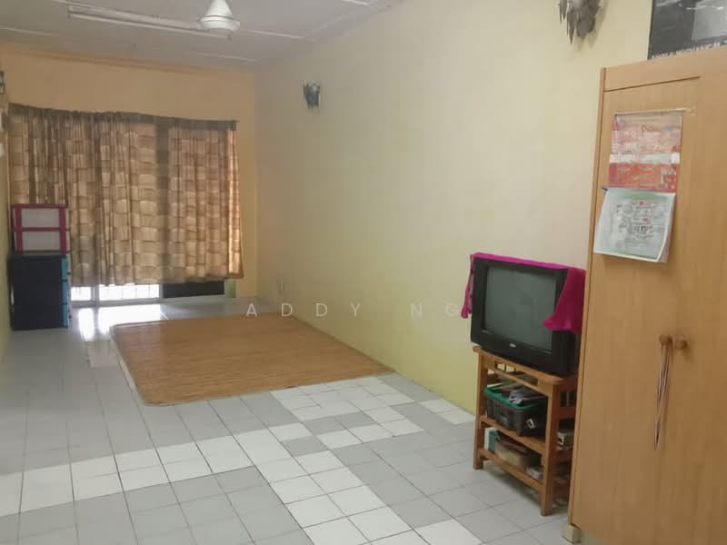1-storey Terraced House for Sale in Cheras (Selangor) - Addy Ng - Living Room - PropertyGuru.com.my