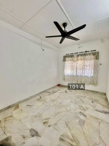 Taman Sentosa Klang Single Storey HOuse 4r2b 20x70 For Sale Rm360k untuk Untuk Dijual - RM 360,000, Mac 2026 - Interior - PropertyGuru.com.my