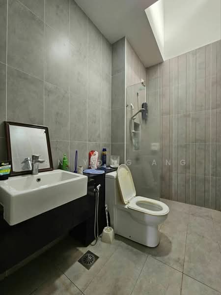 2-storey Terraced House for Sale in Taman Ekoflora (Johor Bahru) - Han Yong Ang - Bathroom - PropertyGuru.com.my