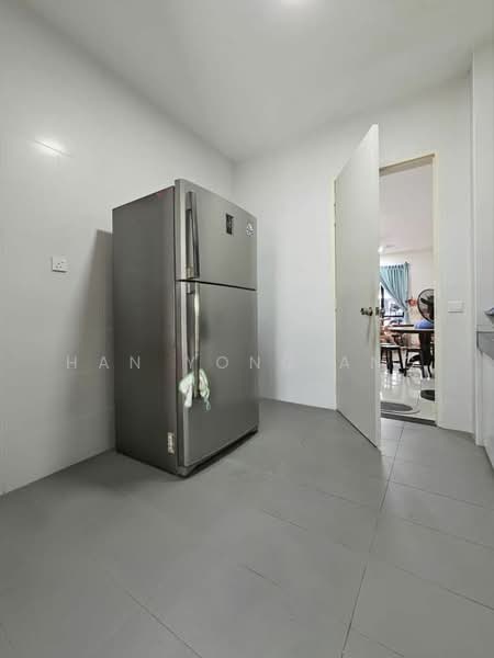 2-storey Terraced House for Sale in Taman Ekoflora (Johor Bahru) - Han Yong Ang - Kitchen - PropertyGuru.com.my