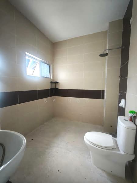 Cluster House for Sale in Taman Nusantara Prima (Gelang Patah) - SY Ngo - Bathroom - PropertyGuru.com.my