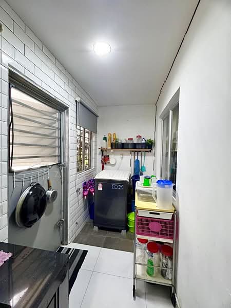 Bukit Rahman Putra untuk Untuk Dijual - RM 650,000, Mac 2026 - Kitchen - PropertyGuru.com.my