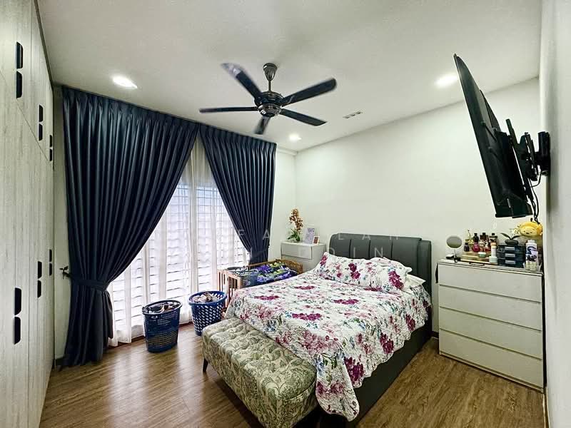 Bukit Rahman Putra untuk Untuk Dijual - RM 650,000, Mac 2026 - Bedroom - PropertyGuru.com.my