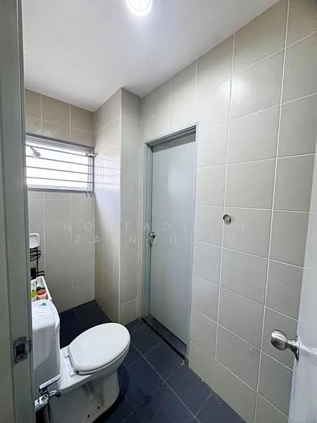 Bukit Rahman Putra untuk Untuk Dijual - RM 650,000, Mac 2026 - Bathroom - PropertyGuru.com.my