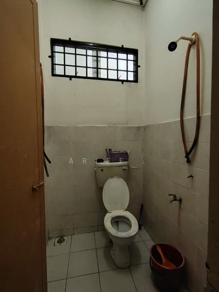 1-storey Terraced House for Sale in Hulu Terengganu (Terengganu) - Ariff . - Bathroom - PropertyGuru.com.my