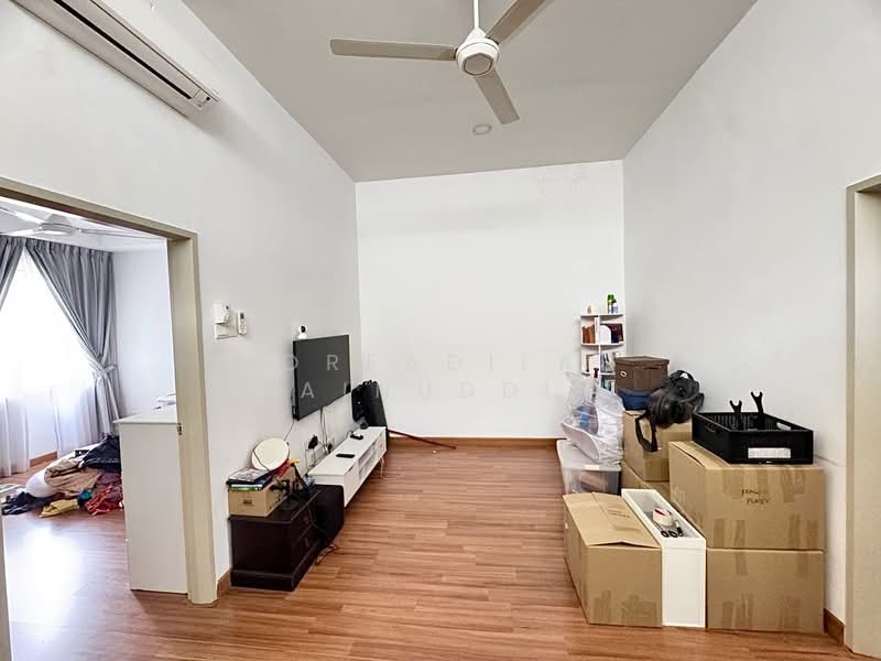 2-storey Terraced House for Sale in Shah Alam (Selangor) - NORFADILAH ZAINUDDIN - Living Room - PropertyGuru.com.my