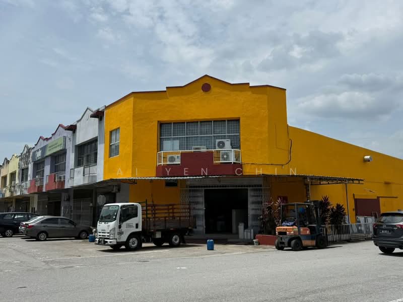 Kilang untuk Dijual di Taman Perindustrian Bukit Serdang (Seri Kembangan) - Wai Yen Chin - Exterior - PropertyGuru.com.my