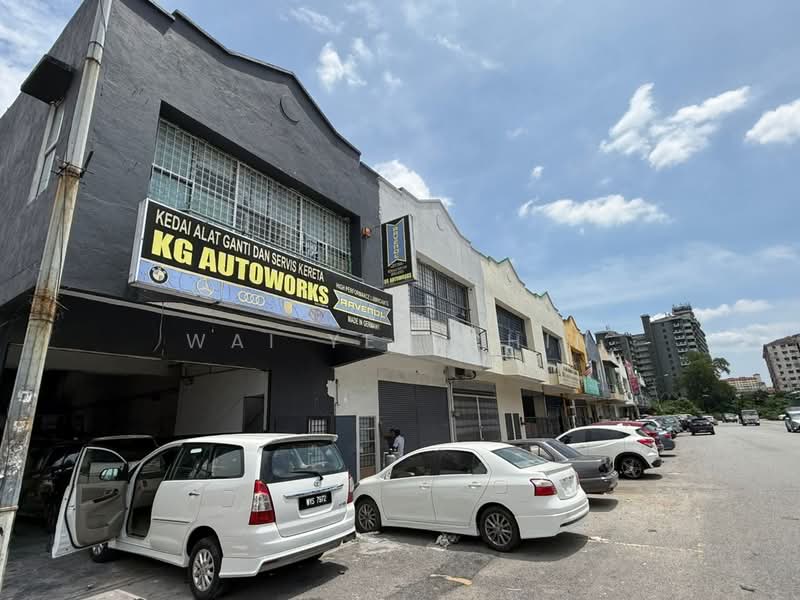 Kilang untuk Dijual di Taman Perindustrian Bukit Serdang (Seri Kembangan) - Wai Yen Chin - Exterior - PropertyGuru.com.my