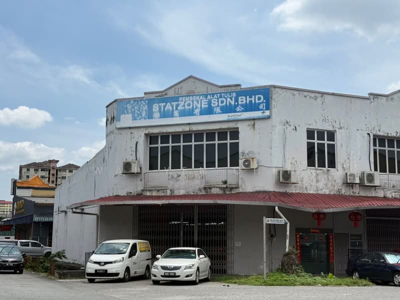 Kilang untuk Dijual di Taman Perindustrian Bukit Serdang (Seri Kembangan) - Wai Yen Chin - Exterior - PropertyGuru.com.my