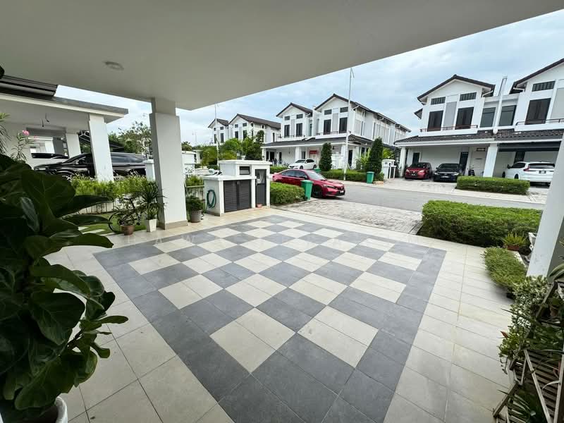 Cluster House for Sale in Eco Majestic (Semenyih) - Hawa Ibrahim - Exterior - PropertyGuru.com.my