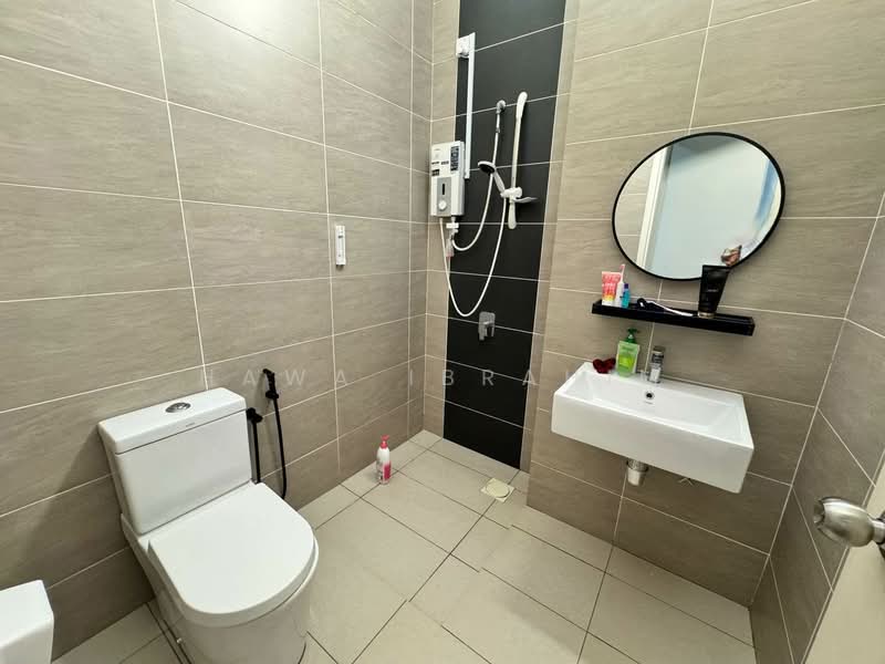 Cluster House for Sale in Eco Majestic (Semenyih) - Hawa Ibrahim - Bathroom - PropertyGuru.com.my