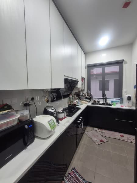 2-storey Terraced House for Sale in Setia Eco Glades (Cyberjaya) - Haslinda Ahmad Razali - Kitchen - PropertyGuru.com.my