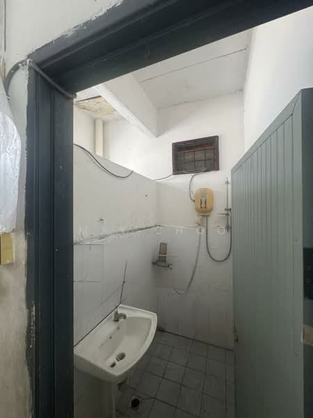 1-storey Terraced House for Sale in Bukit Mertajam (Penang) - May Choo - Bathroom - PropertyGuru.com.my