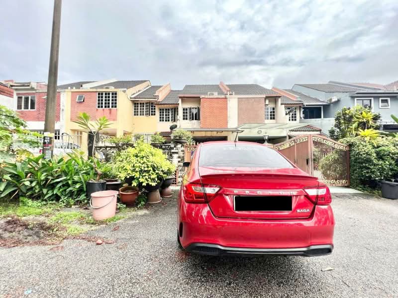 2-storey Terraced House for Sale in SS19 (Subang Jaya) - Adi Zulkarnaen - Exterior - PropertyGuru.com.my