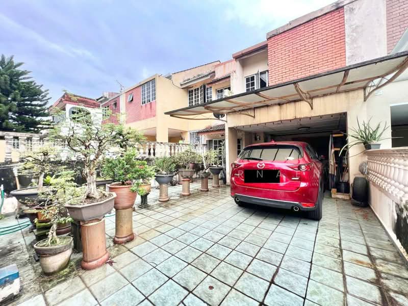 2-storey Terraced House for Sale in SS19 (Subang Jaya) - Adi Zulkarnaen - Exterior - PropertyGuru.com.my